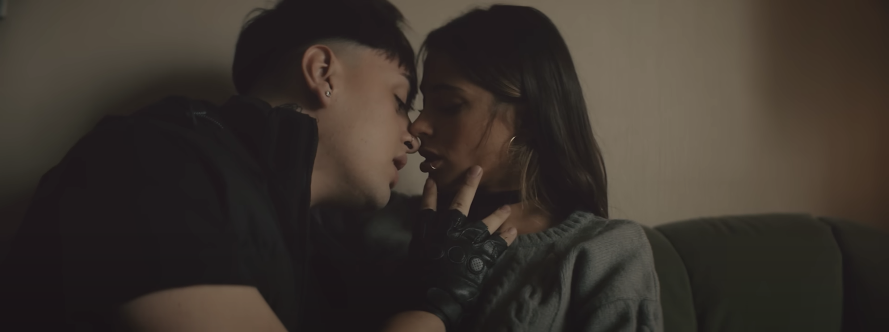 Tini X Tiago Pzk · El Ultimo Beso Virgen Films 4862